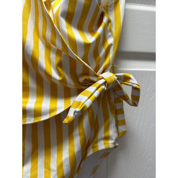 Imagine Perry x JH Swimsuit Sz M - Picture 2 of 3